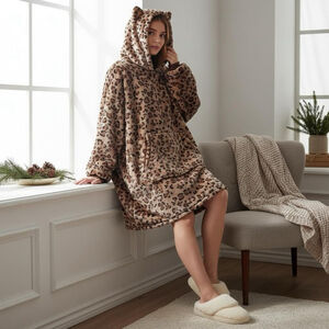 THROWZY Marlo Lorenz Oversized Hooded Boho Poncho Fleece Wearable Blanket OS